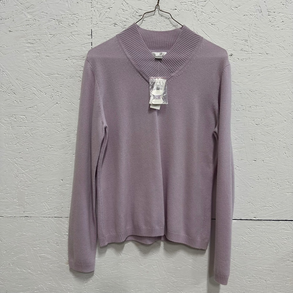Investments M Sweater Lavender Cashmere Ribbed V Neck Soft Girl Quiet Luxury NWT
